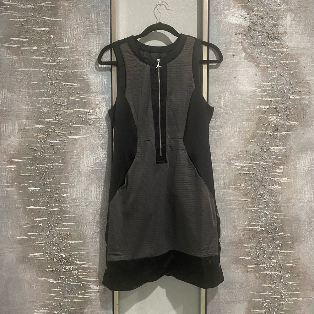 Nike Air Jordan Dress